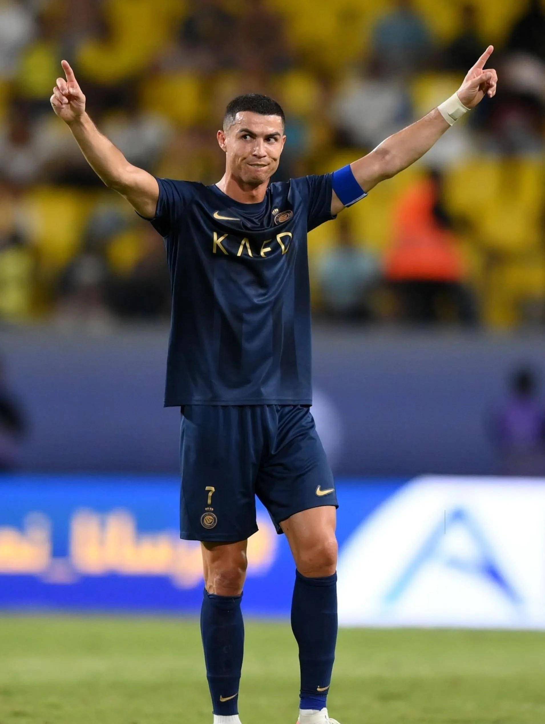 陈柏良：我知道邵佳一当国足主帅是迟早的事，没想到这么快