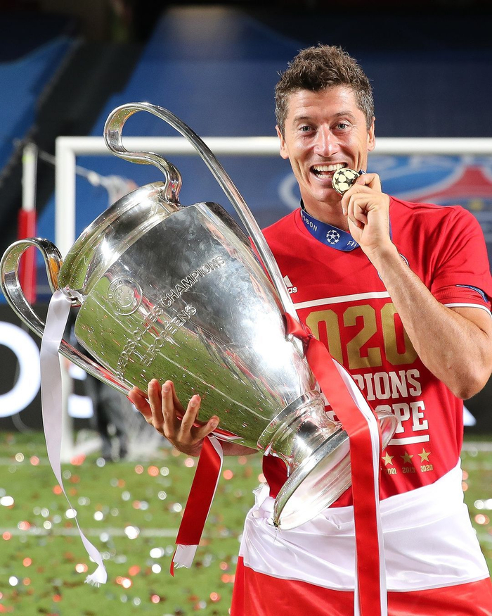 对手：这人是机器人吗？