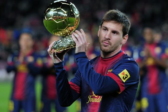 记者：蒋光太、莱昂纳多等人因伤缺阵，首发阵容多人带伤坚持