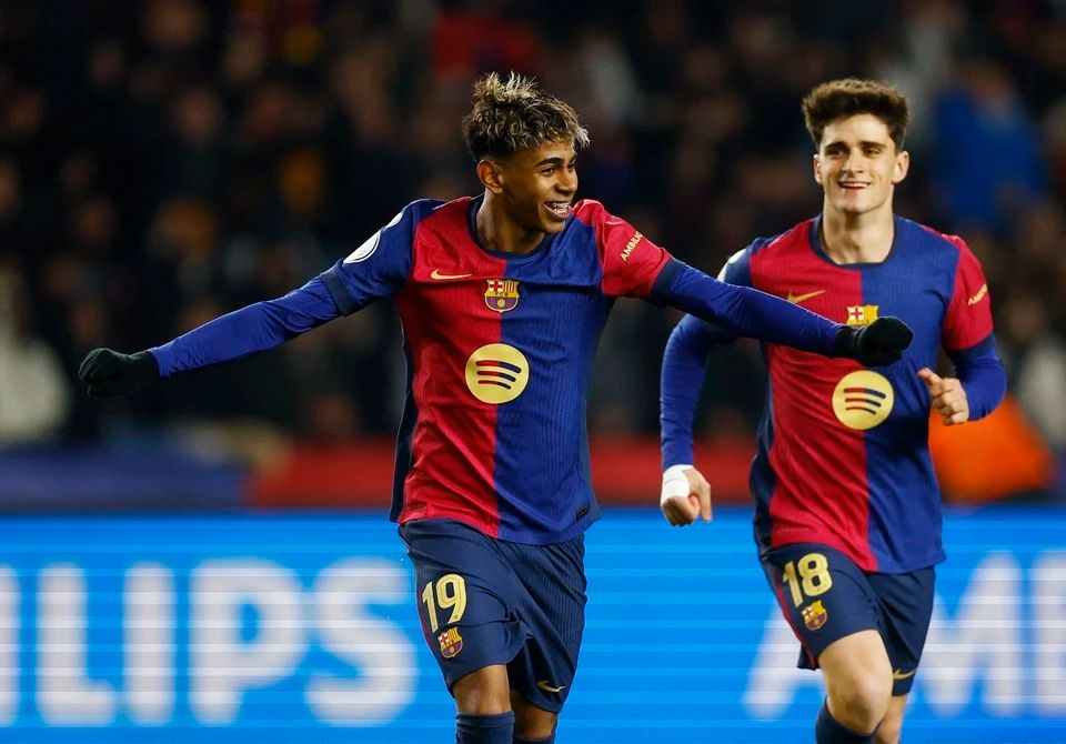 太疯了！费内巴切0-2落后3-2翻盘，瓦尔加斯MVP杀疯了