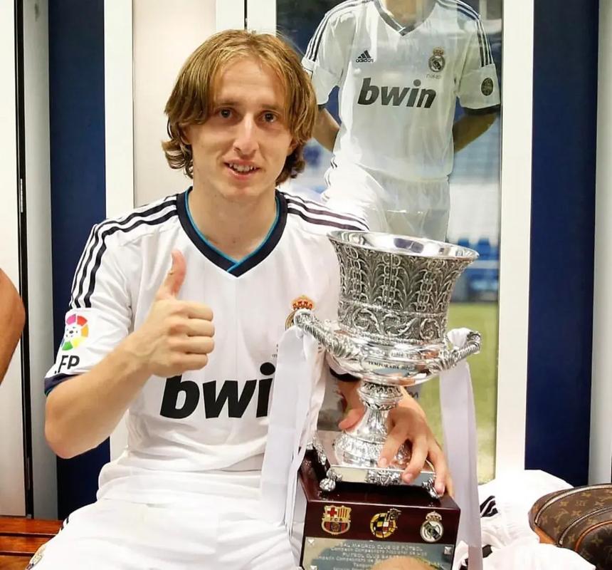 梅西是否参加世界杯？斯卡洛尼：这将由他自己决定