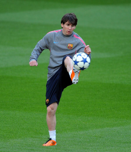 米体：圣地亚哥缺席合练；拉比奥、普利希奇状态良好有望首发