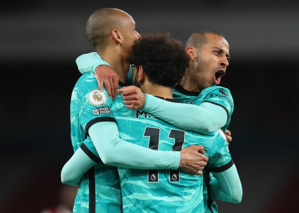 本赛季库追巴同时在场时，勇士攻防效率和净效率均为联盟第二